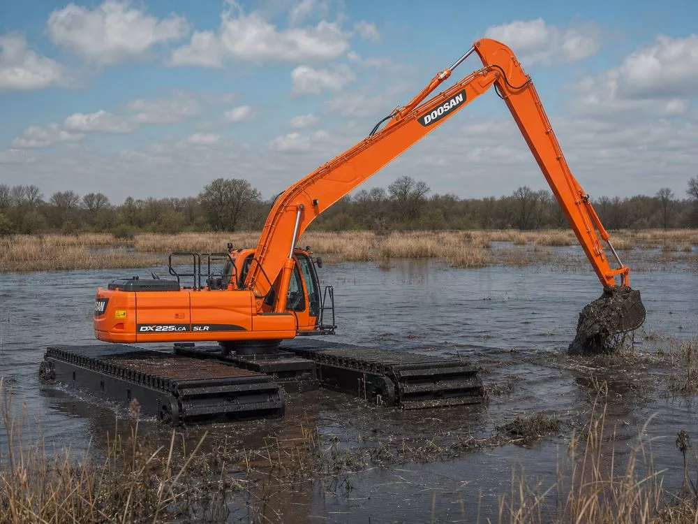 Экскаватор гидравлический амфибия Doosan DX225LCA-SLR