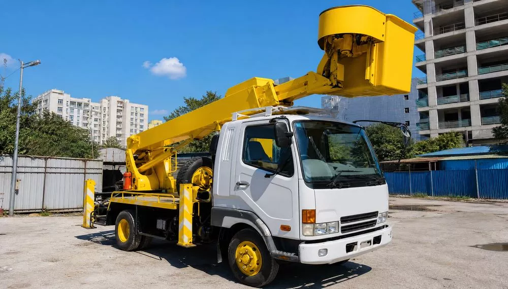 Автовышка MITSUBISHI Fuso на 18 метров