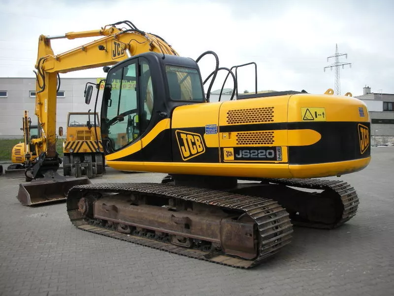 Гусеничный экскаватор JCB 220