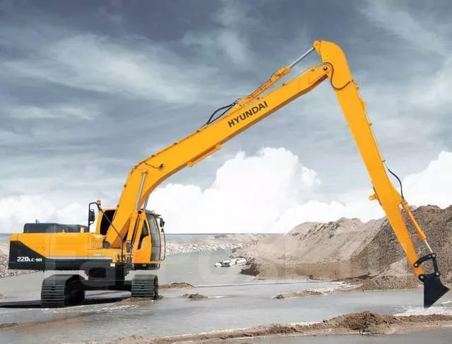 Экскаватор гусеничный HYUNDAI R220LC-9S LR