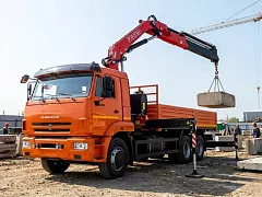 Манипулятор КМУ Fassi на шасси КамАЗ
