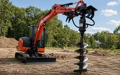 Мини-экскаватор Kubota с ямобуром